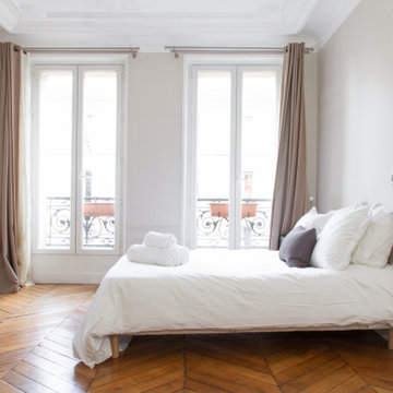 The intricate details of Parisian windows