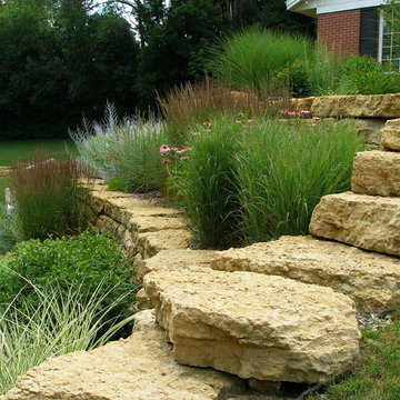 Outcropping Stone Retaining Wall