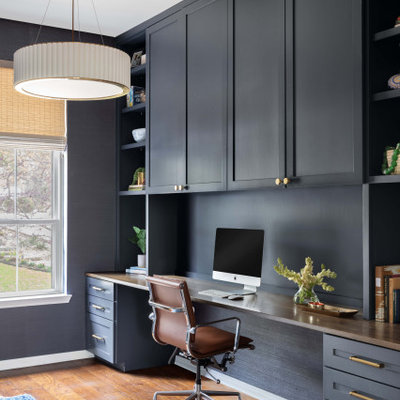Inspiration for a transitional home office remodel in Austin