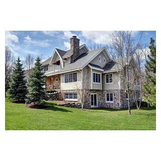 Timber Frame - Rustic - Milwaukee - by The Rauland Agency, Inc. | Houzz