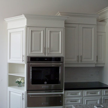 Gourmet Kitchen with Butler Pantry & Writing Desk