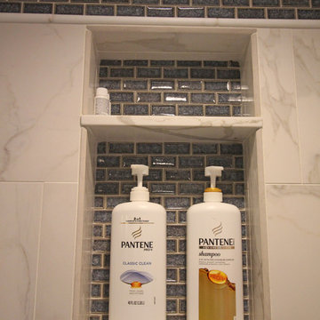 A Traditional Bath with Extras - Dearborn, MI