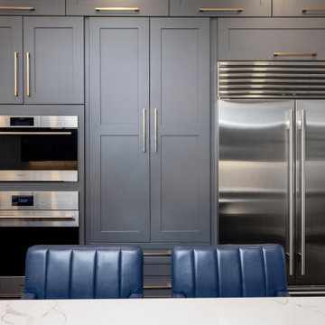 Chicago West Loop Signature Renovation: Kitchen, Entrance & Powder Room Revival