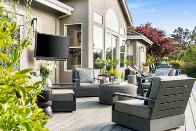 Example of a minimalist exterior home design in San Francisco