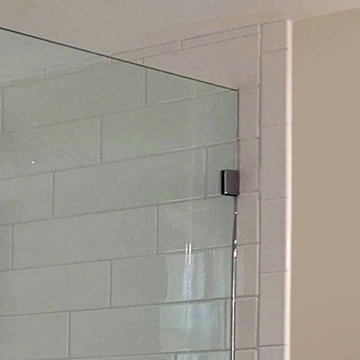 Clear 90 Degree Corner Shower