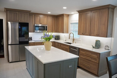 Kitchen - kitchen idea in Chicago