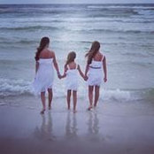 Ashley Roach's photo