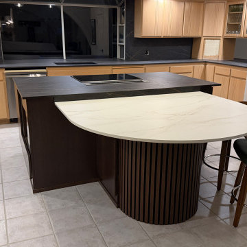 Bookmatched Luxury Kitchen Island – Dekton Laurent & Dekton Rem 2 cm Countertops