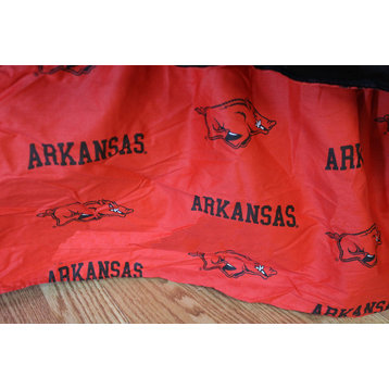 Arkansas Razorbacks Printed Dust Ruffle, Full