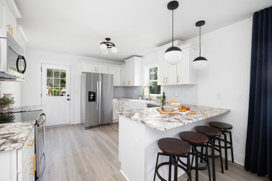 Inspiration for a transitional kitchen remodel in Charlotte