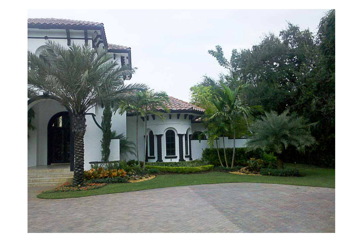 Enrique residence — landscape installation by Silvera Landscaping Miami