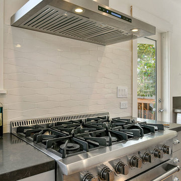 Small Berkeley Kitchen 2017