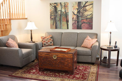 Inspiration for a timeless living room remodel in Toronto
