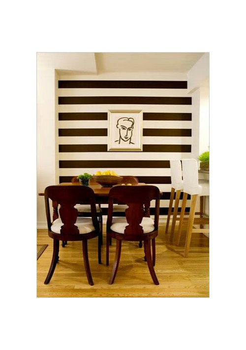 Two accent walls in the same room? HELP!!!!