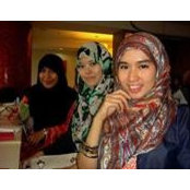 Azureen Mohds foto