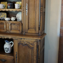 Antique Furniture - China Cabinets And Hutches