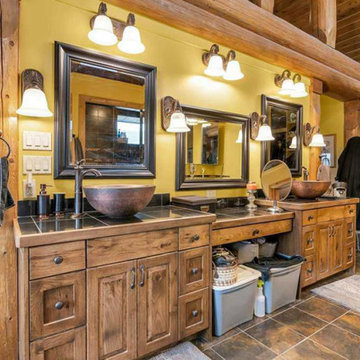 Bindloss Log Home & Getaway Cabin