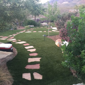 El Paso Franklin Mountain Home turf with flagstone