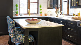 black kitchen cabinets