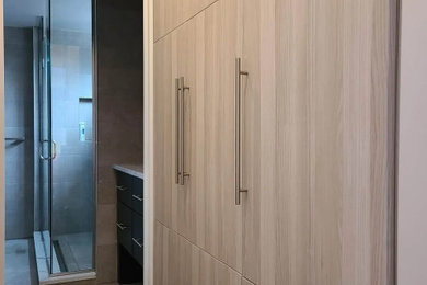 Inspiration for a closet remodel in Ottawa
