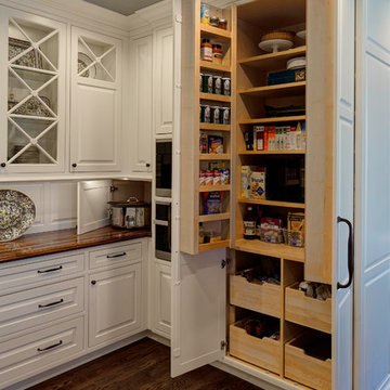 Oak Brook Handcrafted Luxury Kitchen Remodel