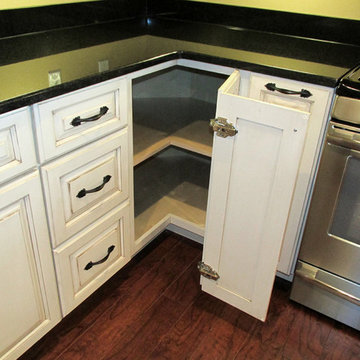 Two tone kitchen; painted maple and espresso