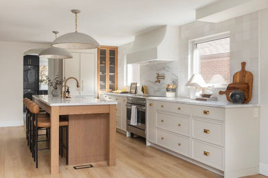 Kitchen - modern kitchen idea in Los Angeles