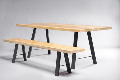 Minimalist dining room photo in Los Angeles