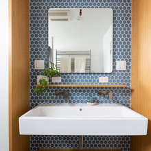 Parker/guest Bathroom