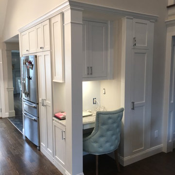 Custom kitchen shaker door style, full overlay Artic white