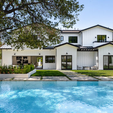 Tampa Ave, Tarzana