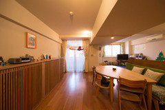 床暖房ありのフローリングで 子供の足音を軽減したい Houzz ハウズ 床暖房ありのフローリングで 子供の足音を軽減したい Houzz ハウズ