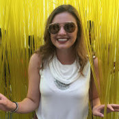 Maddy DeMains foto