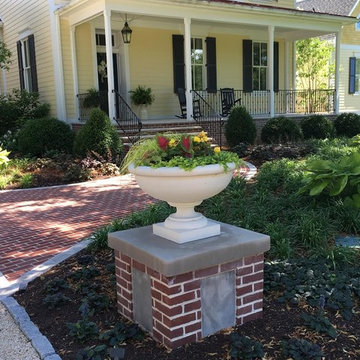 Traditional Style Full Landscape Design