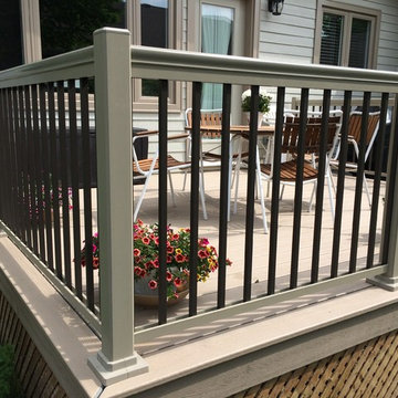 Aluminum Spindle 2-Colour Deck Railings - 111