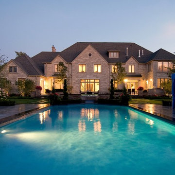 Entertaining-Oriented Contemporary Estate