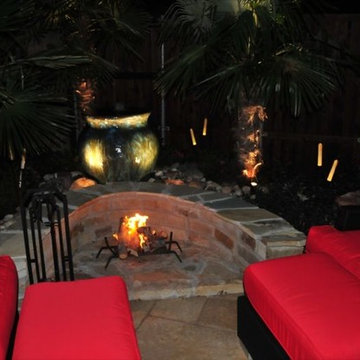 Canyon Court