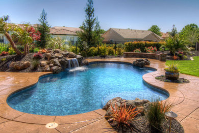 Example of a transitional pool design in Orange County