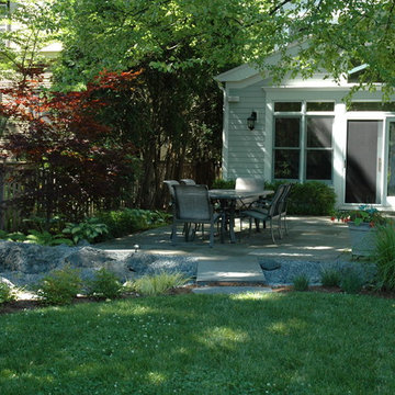 Wilmette Naturalistic with Dry Creek