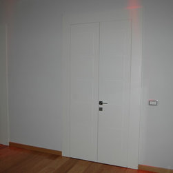 VILLA WITH FLUSH AND SOUNDPROOF DOORS - Interior Doors