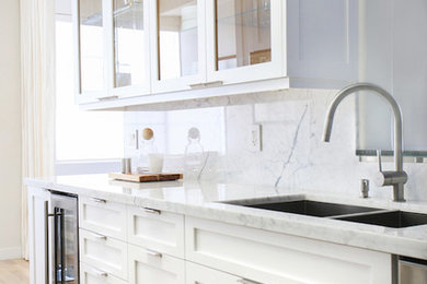 Example of a trendy kitchen design in Los Angeles