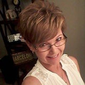 Carla Linam's photo