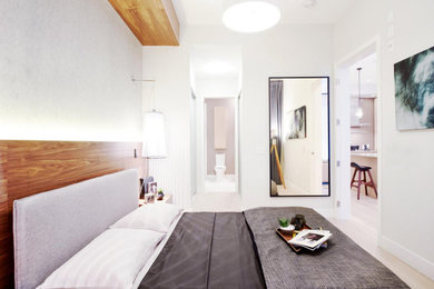 Bedroom - transitional bedroom idea in Vancouver