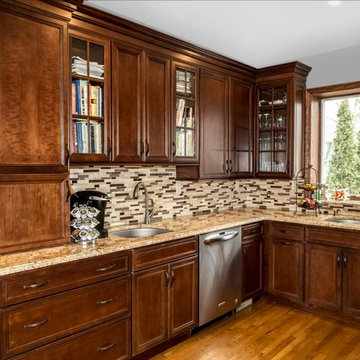 Starmark Cabinets Brisbane Cherry Nutmeg with Chocolate Glaze