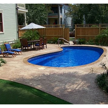 Historic Savannah, Pool