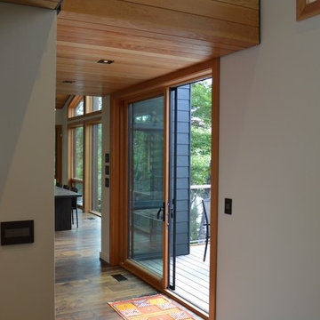 Four Season Cottage near Haliburton