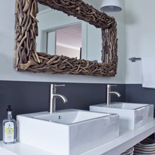 New House : Guest Bedroom / Bathroom