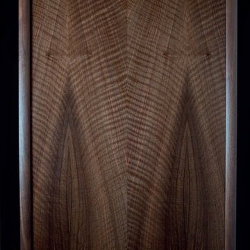 Hall cabinet