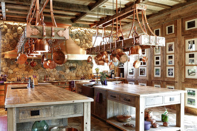 Inspiration for a rustic kitchen remodel in New York