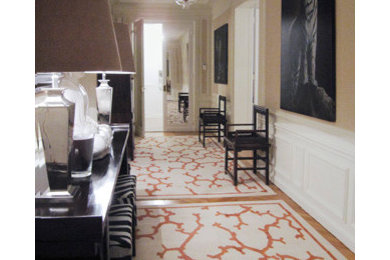 Elegant hallway photo in Montreal